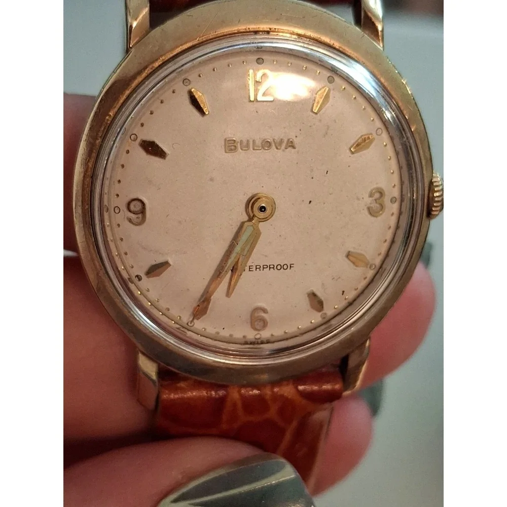Bulova G875046 17 Jewel Manual Wind, 10KT RGB Mens Watch. Brown Leather Band.